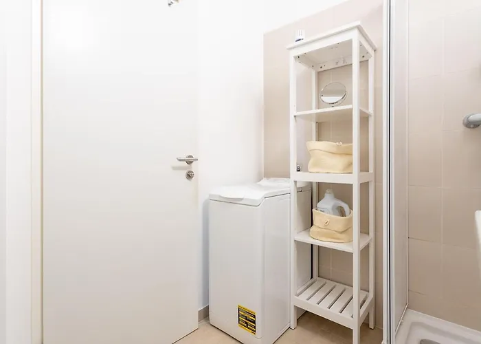 Apartman New Shalalaliving - Lovenest Or Workspace Near Schoenbrunn Bg