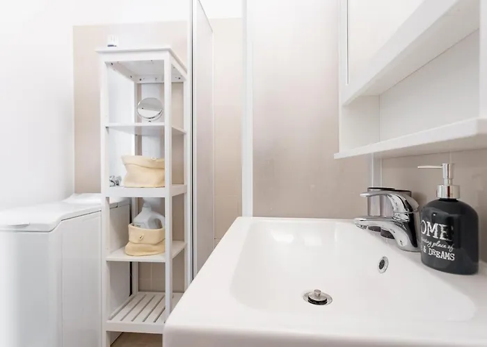Apartman New Shalalaliving - Lovenest Or Workspace Near Schoenbrunn Bg Bécs